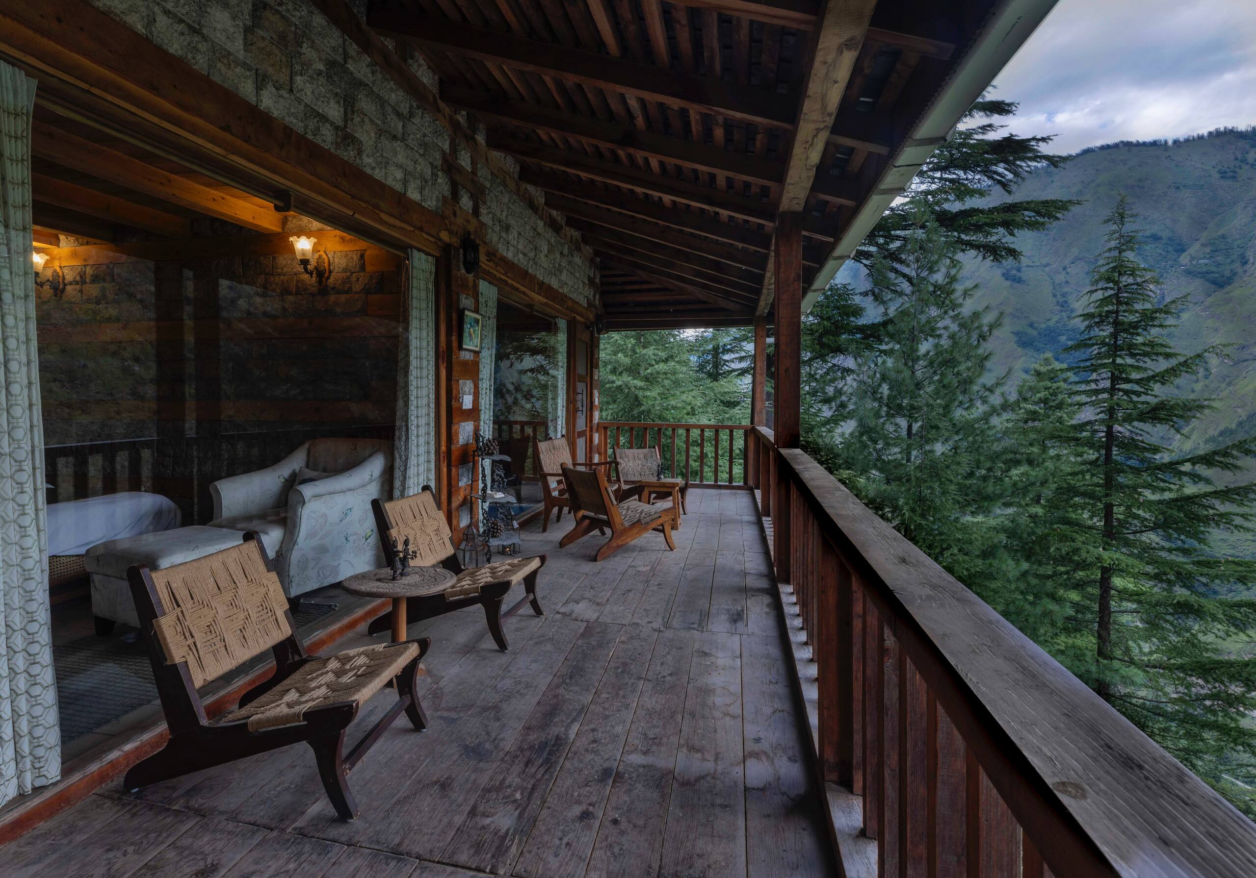 Wood House - Kudrat-A Boutique Homestay in Tirthan 22