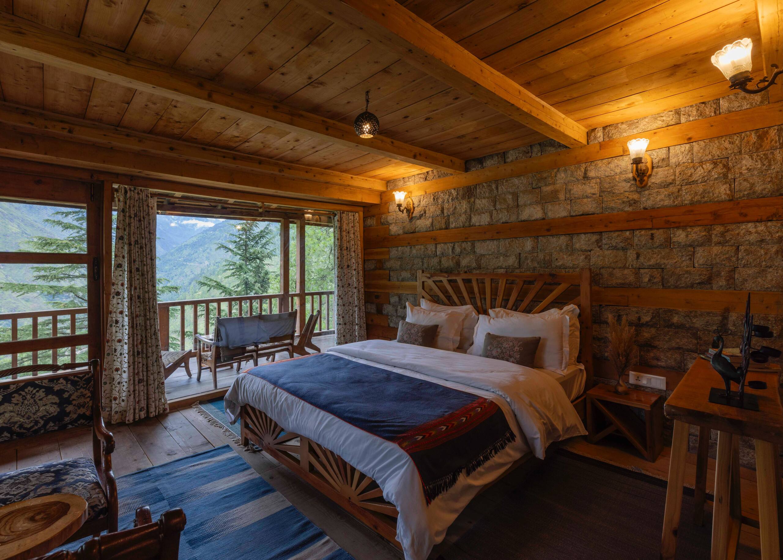 Wood House - Kudrat-A Boutique Homestay in Tirthan 27