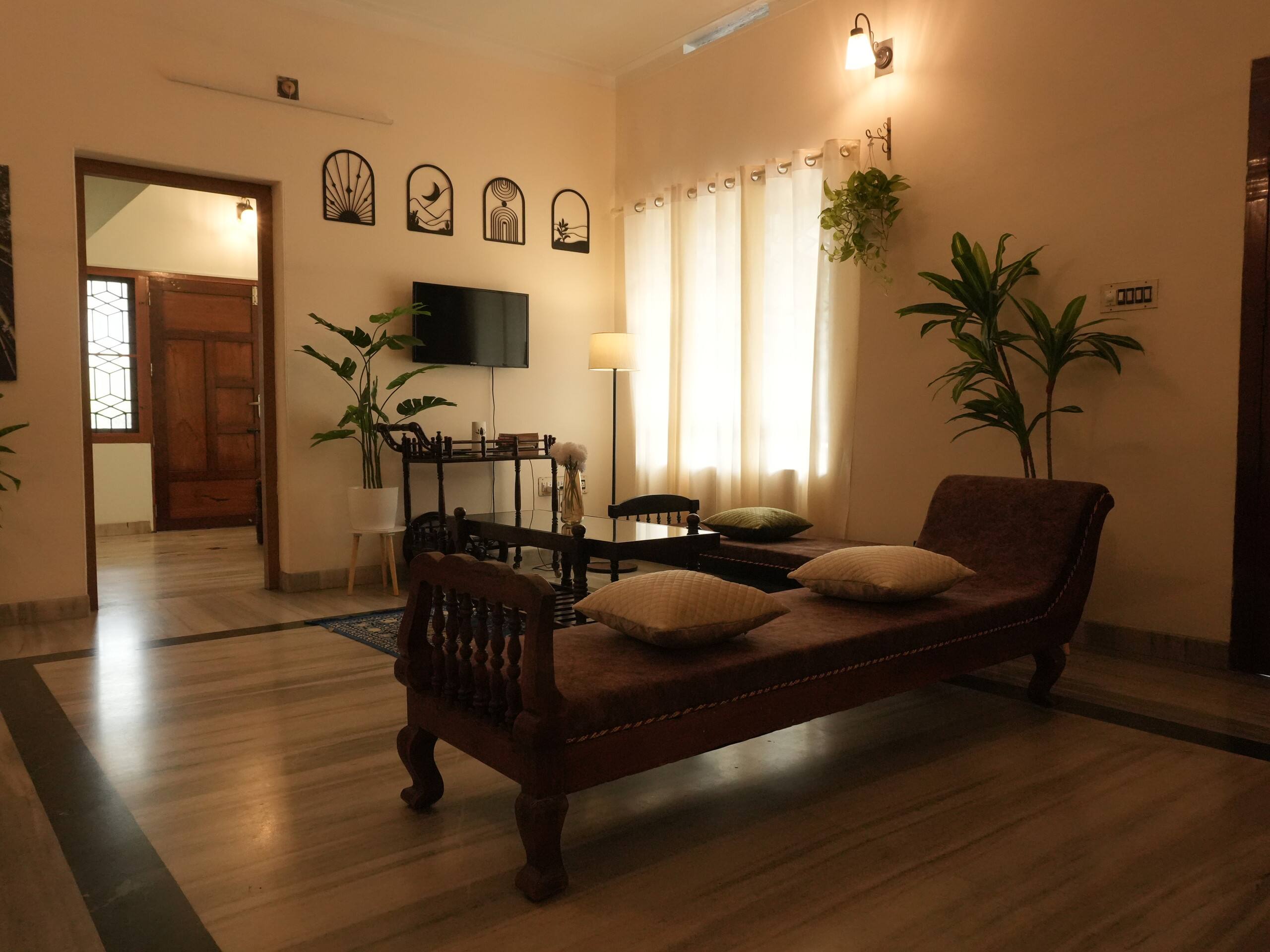 Cocotree Inn | A Spacious 1st Floor 2BHK, Kochi 11