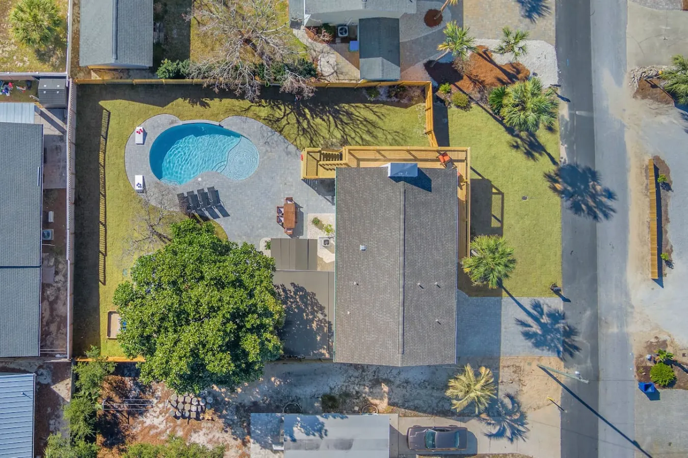 Casa Del Palms Pool + Family Fun, Walk to Beach 9