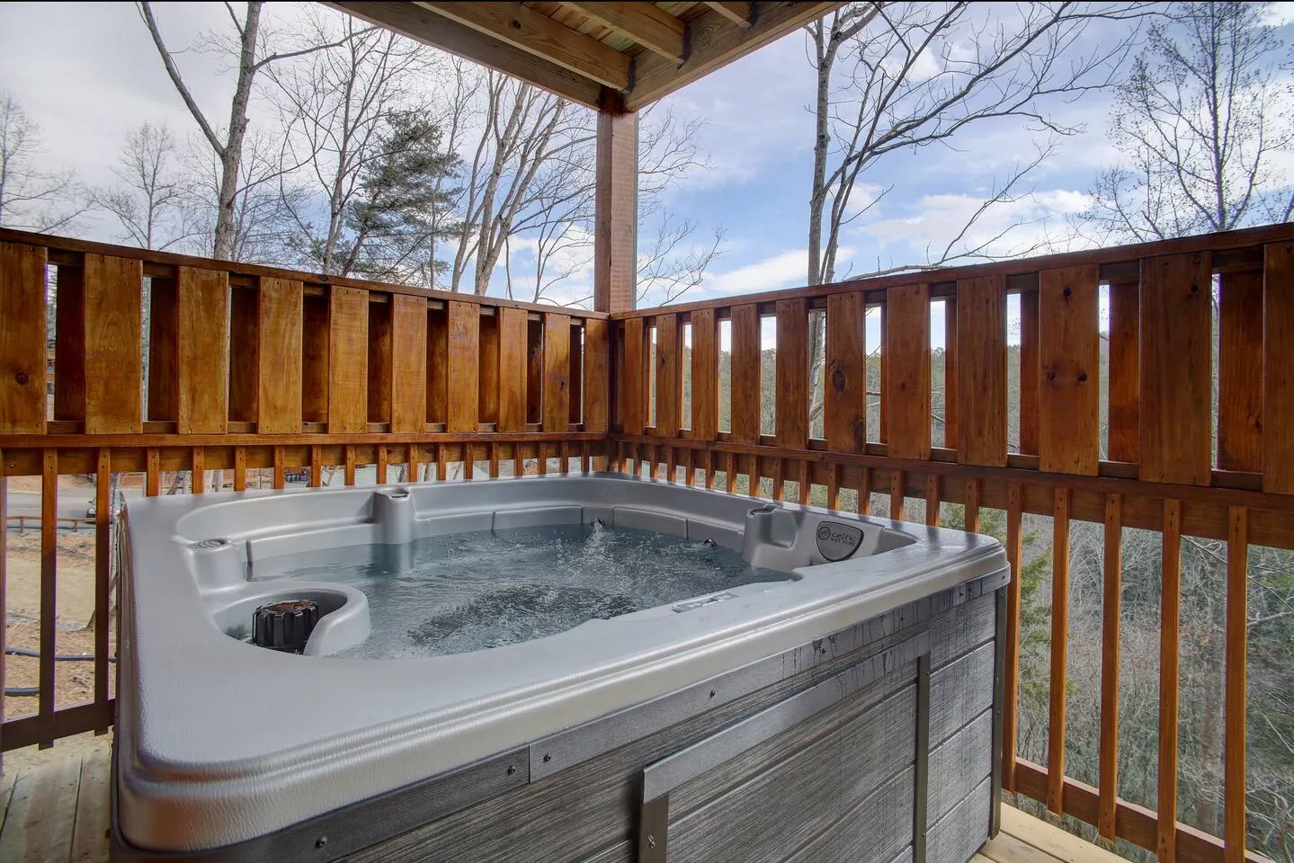 NEWLY Built! 5BR-5BH-Hottub-WIFI-Theater-Pool Tble — photo 2