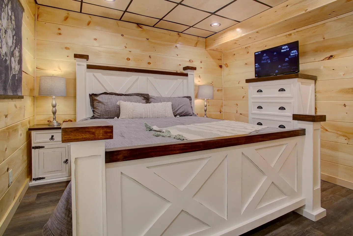 NEWLY Built! 5BR-5BH-Hottub-WIFI-Theater-Pool Tble 11
