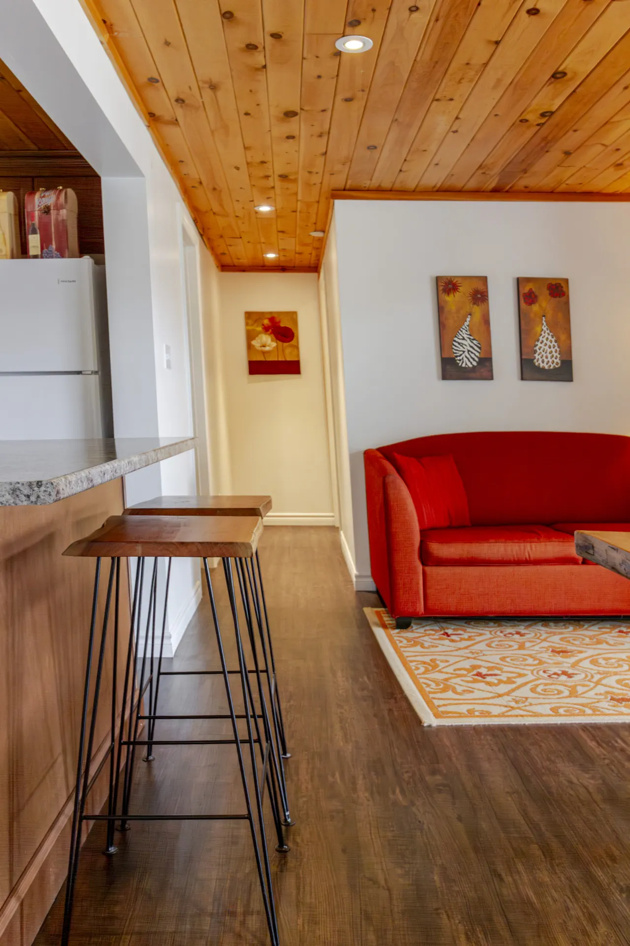 Westlake Consecon Lodge; beach pass! West Lake Vacation Home 5BR Waterfront Retreat + Near Sandbanks 9