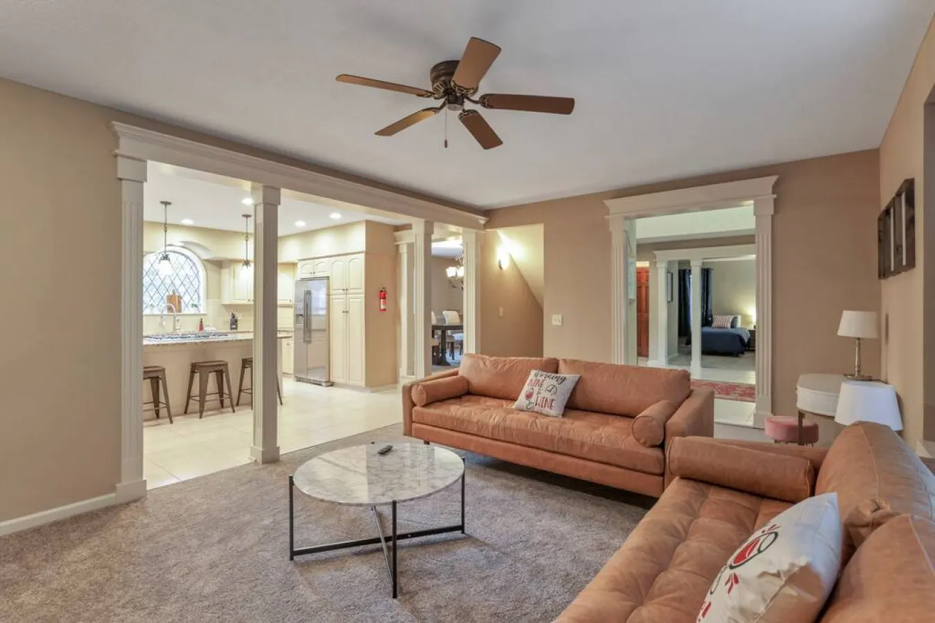 Lancaster: Valley View Villa 14