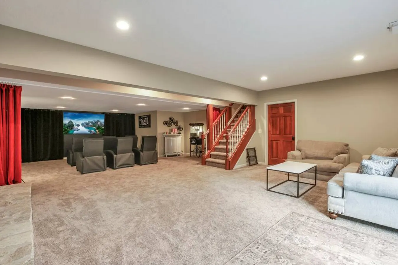 Lancaster: Valley View Villa 15