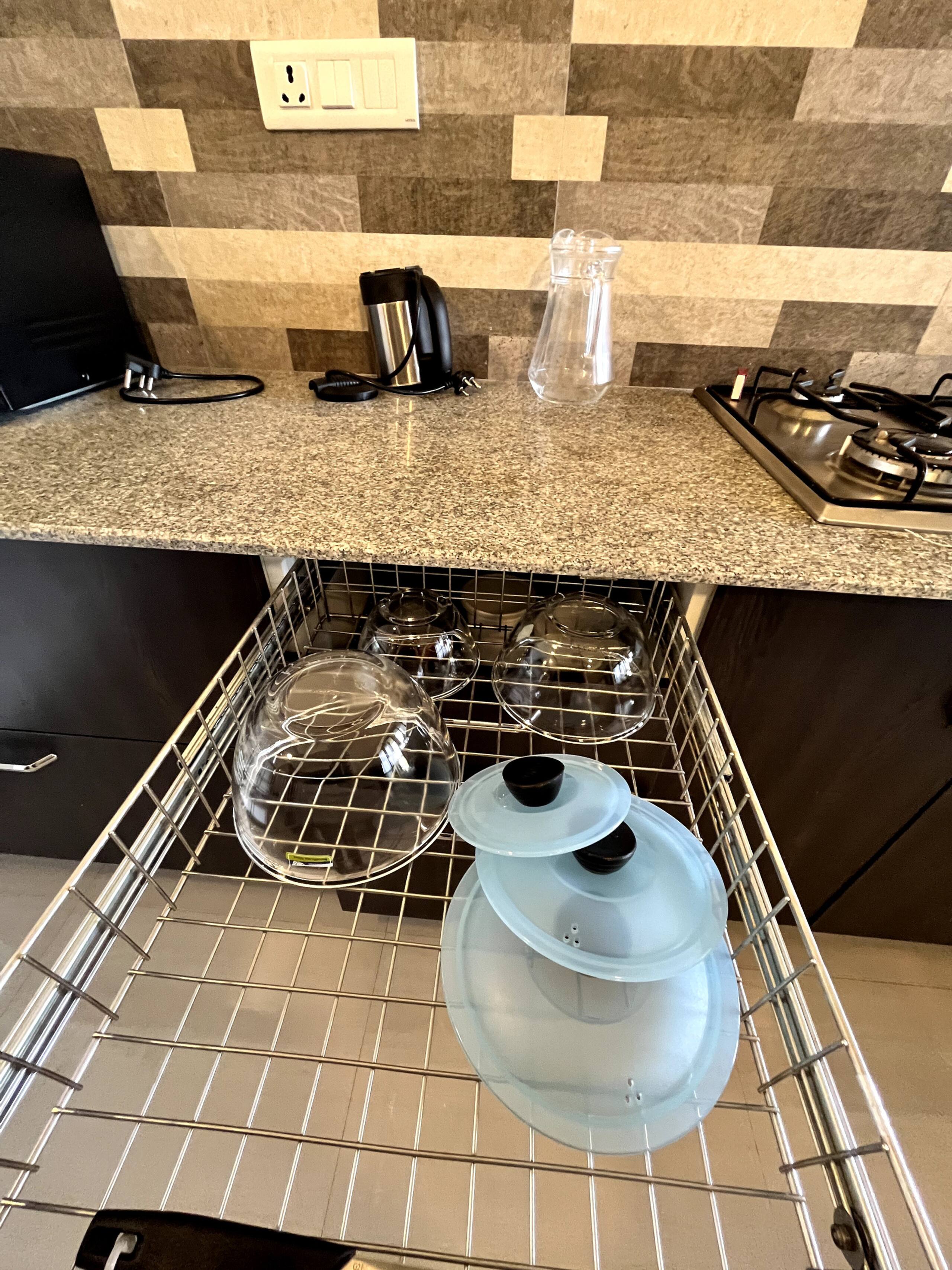 A plush 2 Bedroom apartment with WiFi facility. 8