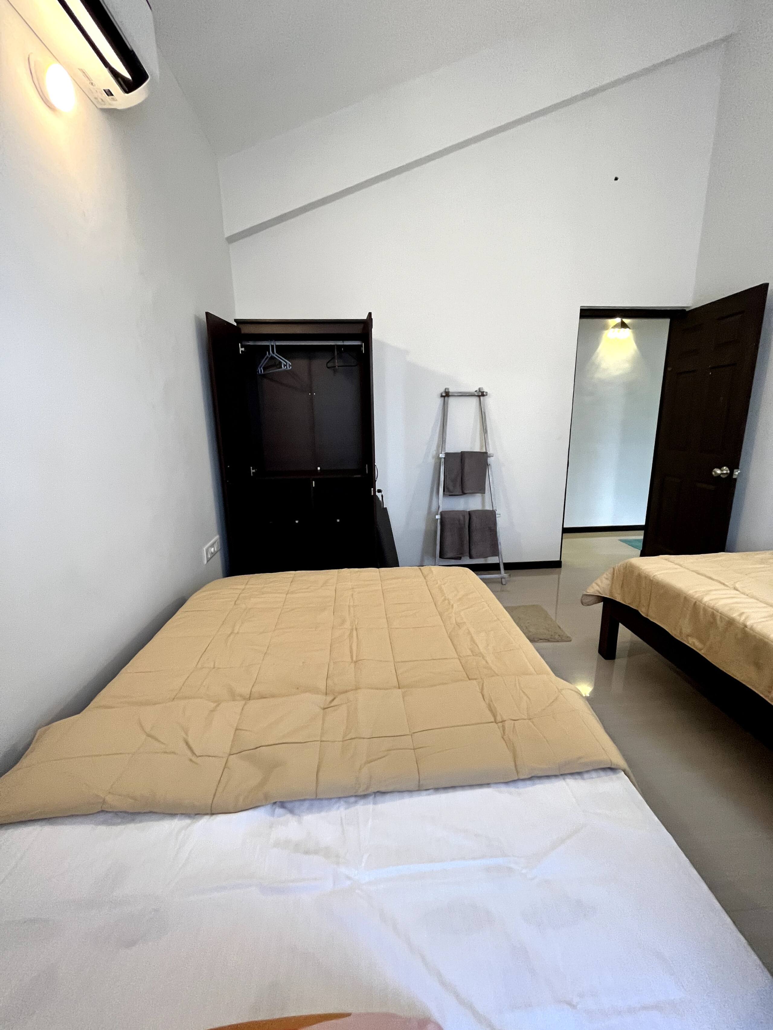 A plush 2 Bedroom apartment with WiFi facility. 10