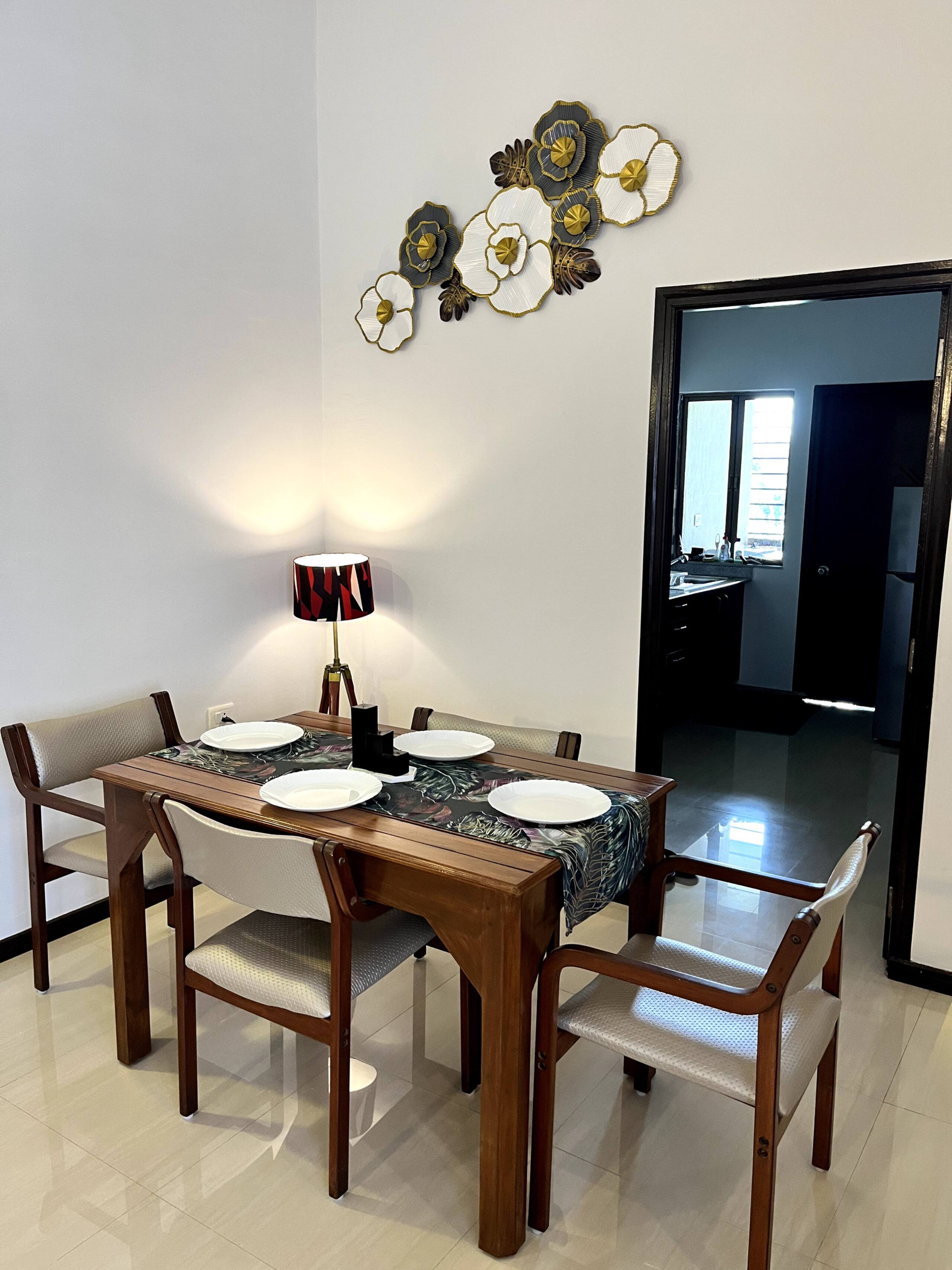 A plush 2 Bedroom apartment with WiFi facility. 4
