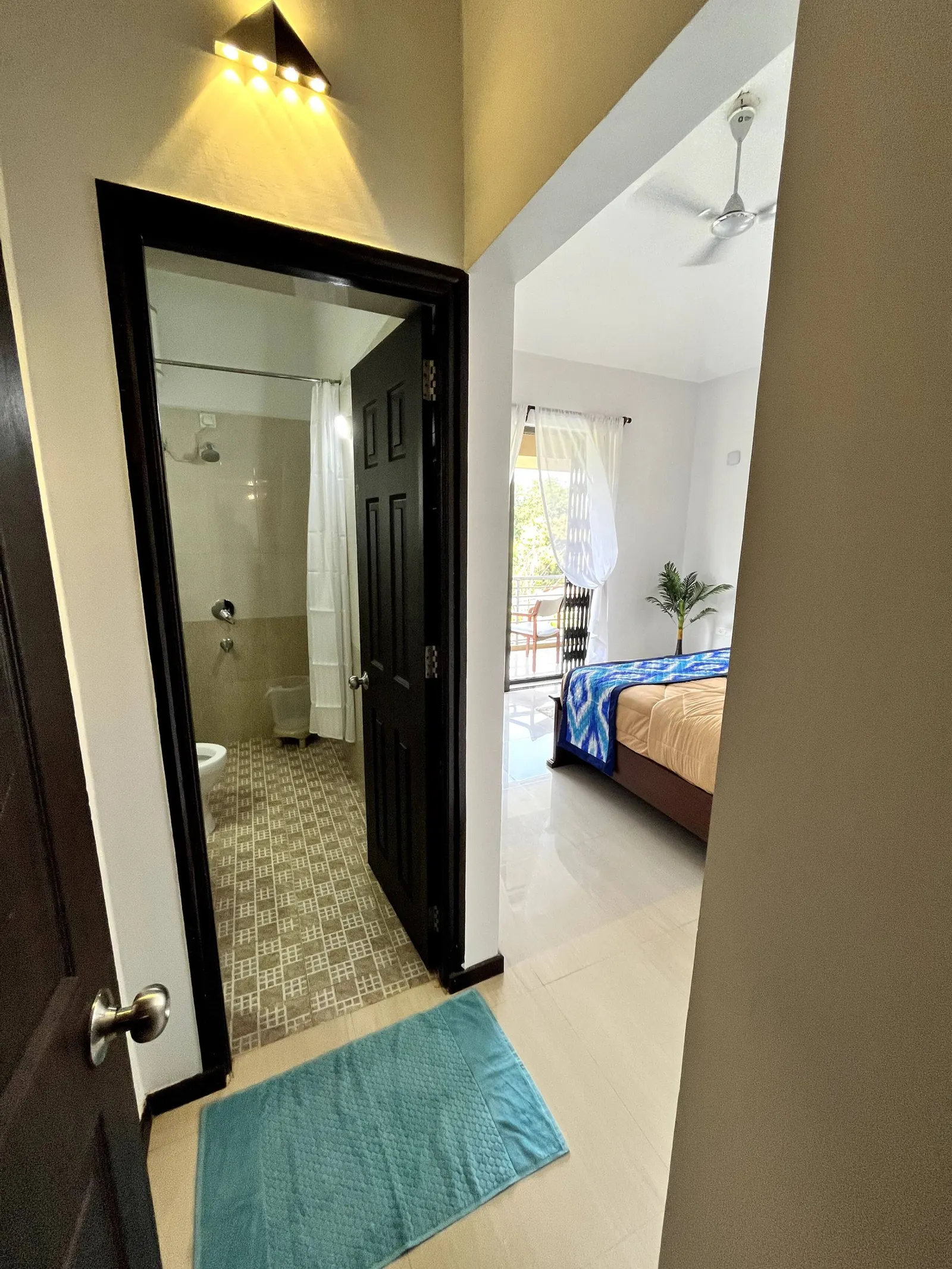 A plush 2 Bedroom apartment with WiFi facility 13