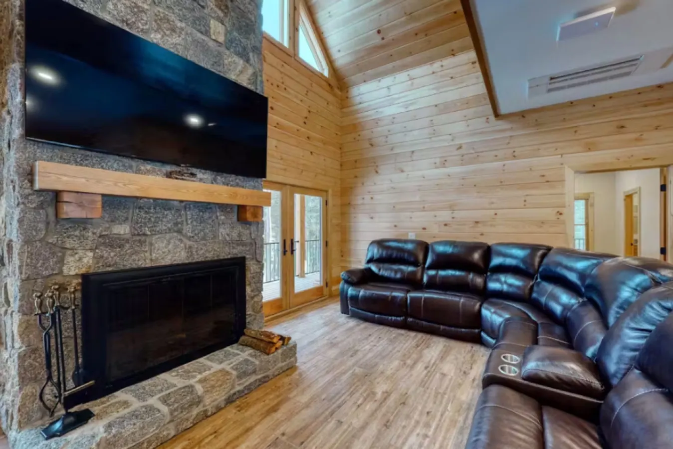 Wicked Moose Cabin 7