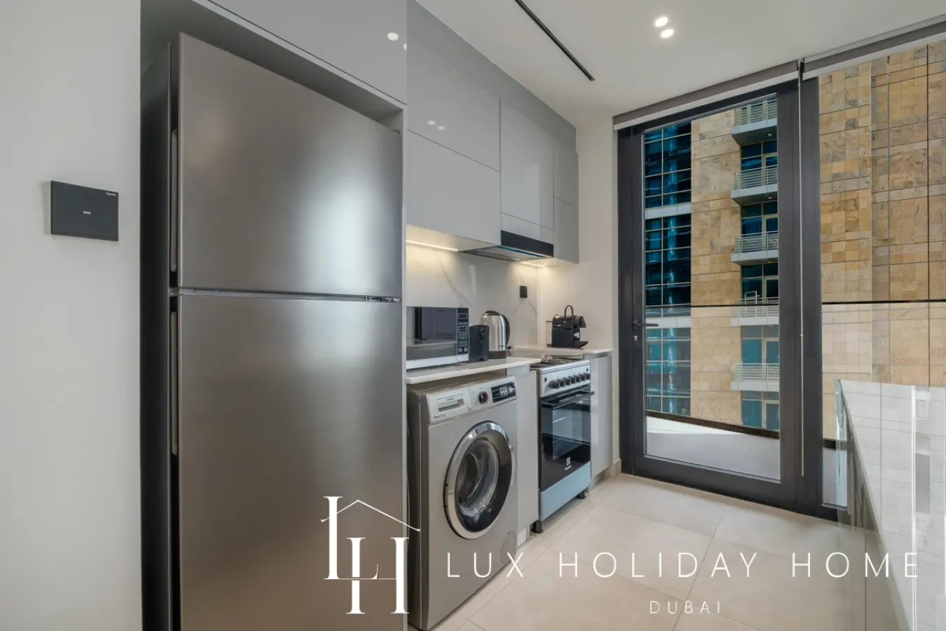 LUX The Modern Binghatti Canal Suite 3 13