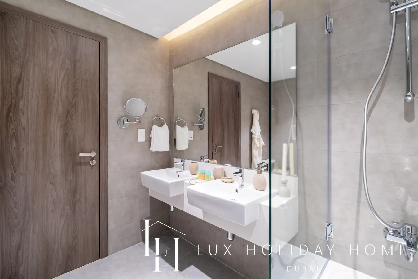 LUX The District One Lagoon View Suite 14