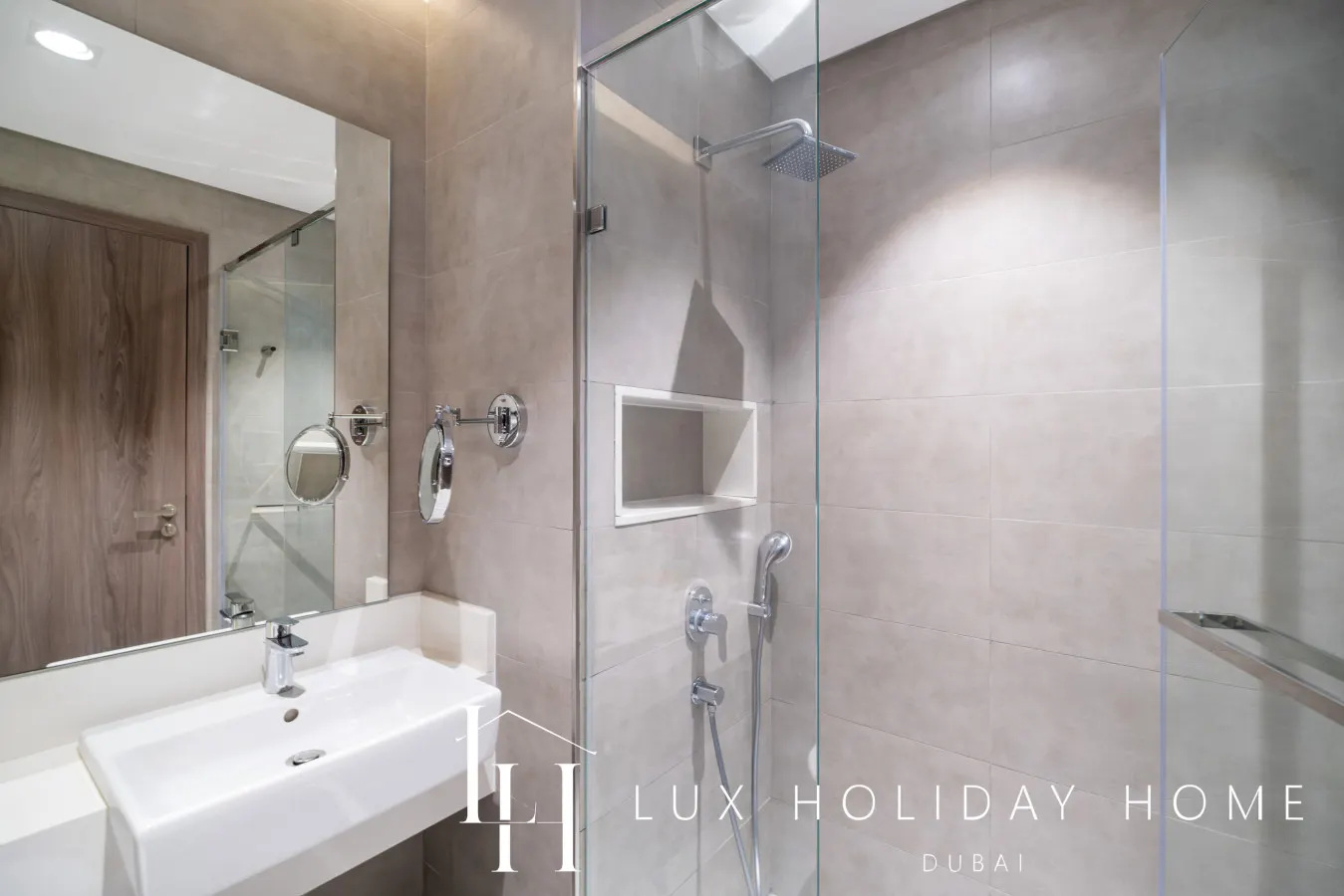 LUX The District One Lagoon View Suite 19
