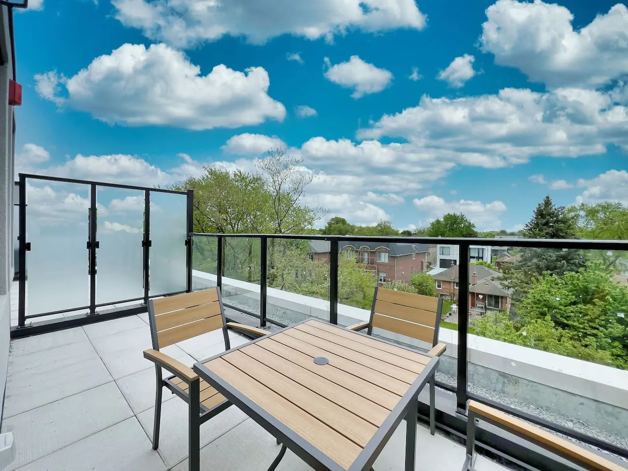 The Modern Perch - Rooftop Chill Free Parking 4