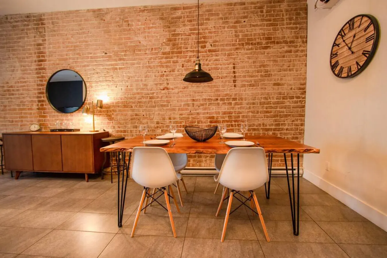 Vintage/Rooftop/Terraces/Plateau/St-Denis/AC/TV 12