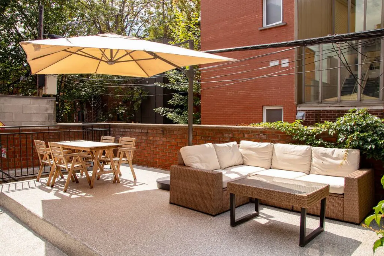 Vintage/Rooftop/Terraces/Plateau/St-Denis/AC/TV 3
