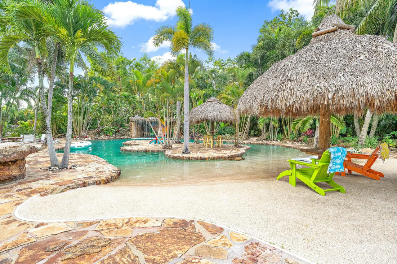 KonTiki Falls: Jupiter's Exclusive Private Resort! 12