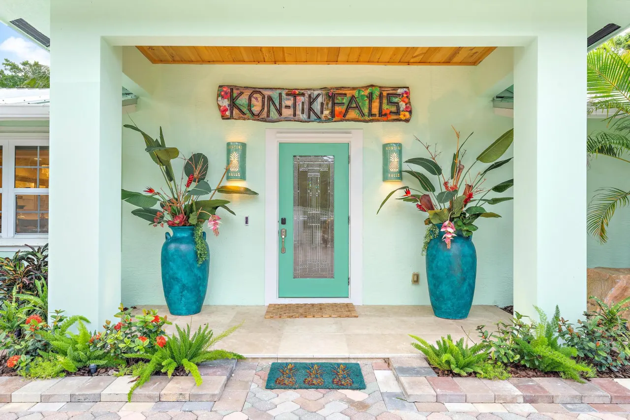 KonTiki Falls: Jupiter's Exclusive Private Resort! 13