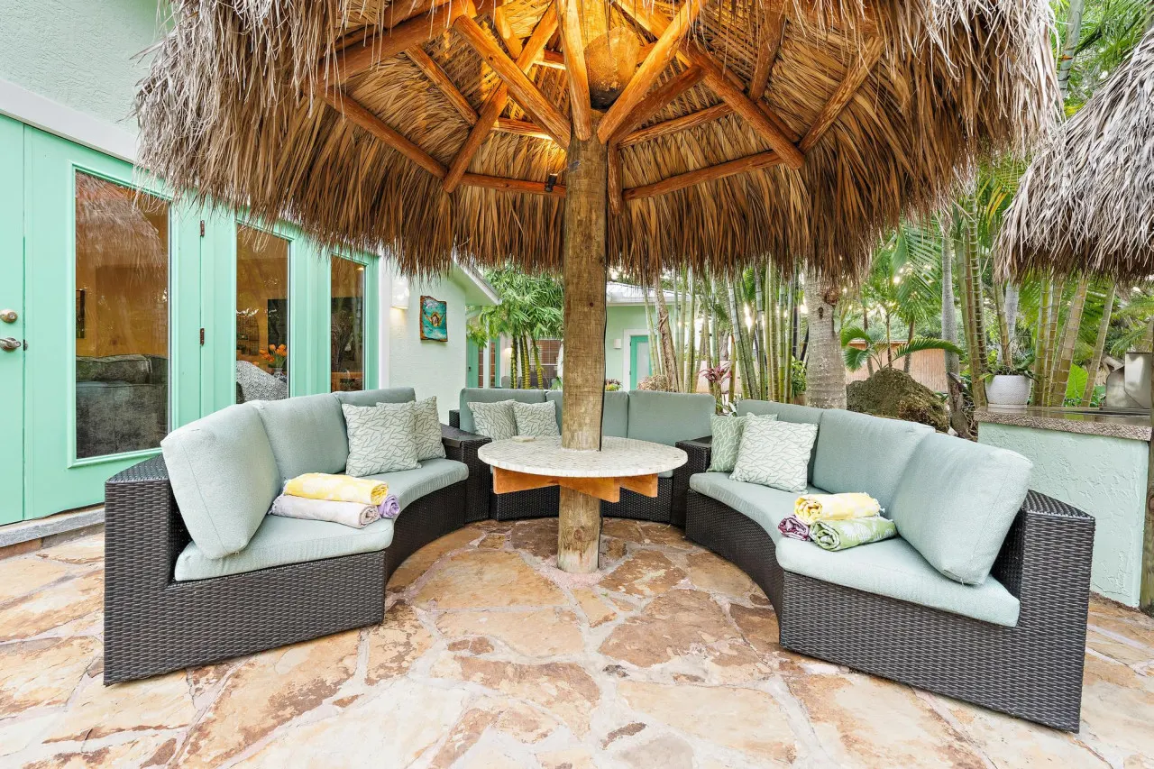 KonTiki Falls: Jupiter's Exclusive Private Resort! 15