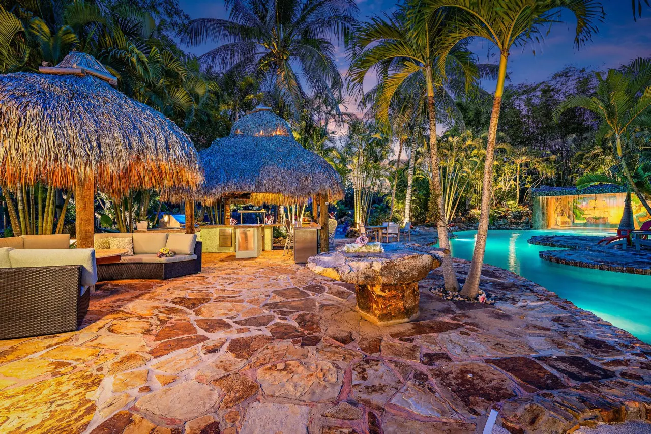 KonTiki Falls: Jupiter's Exclusive Private Resort! 5