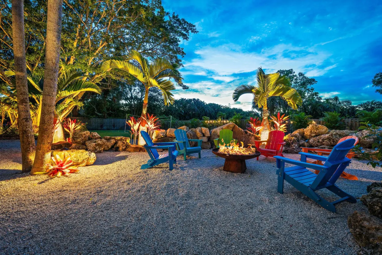 KonTiki Falls: Jupiter's Exclusive Private Resort! 7
