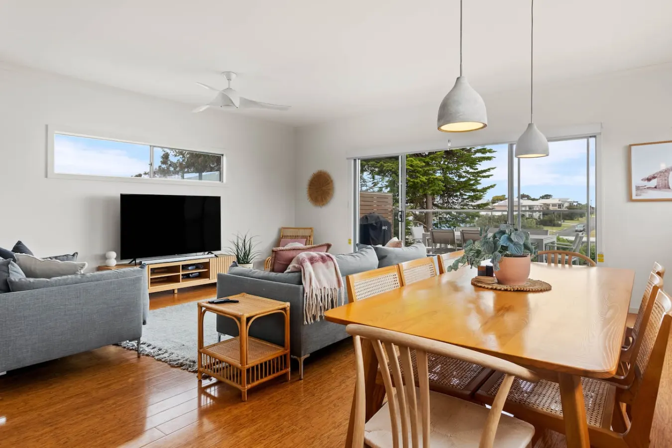 Salty Breeze—Central Family Getaway by the Sea 9