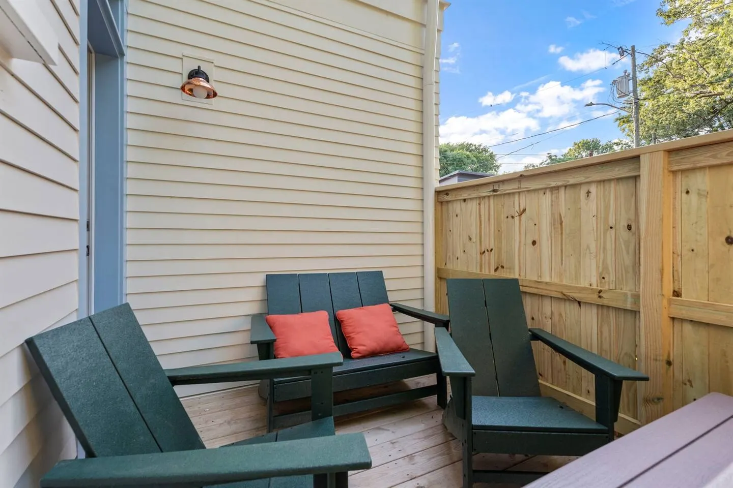 6BR Urban Retreat, Deck, Near Downtown Durham 9