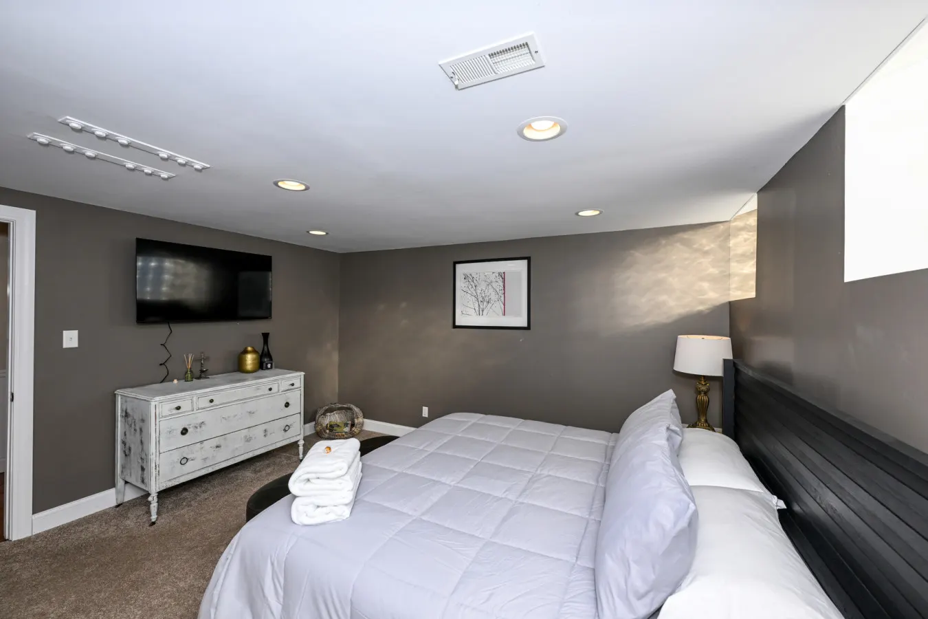 New! Beautiful 1903 Church in Bolivar Sleeps 10 14