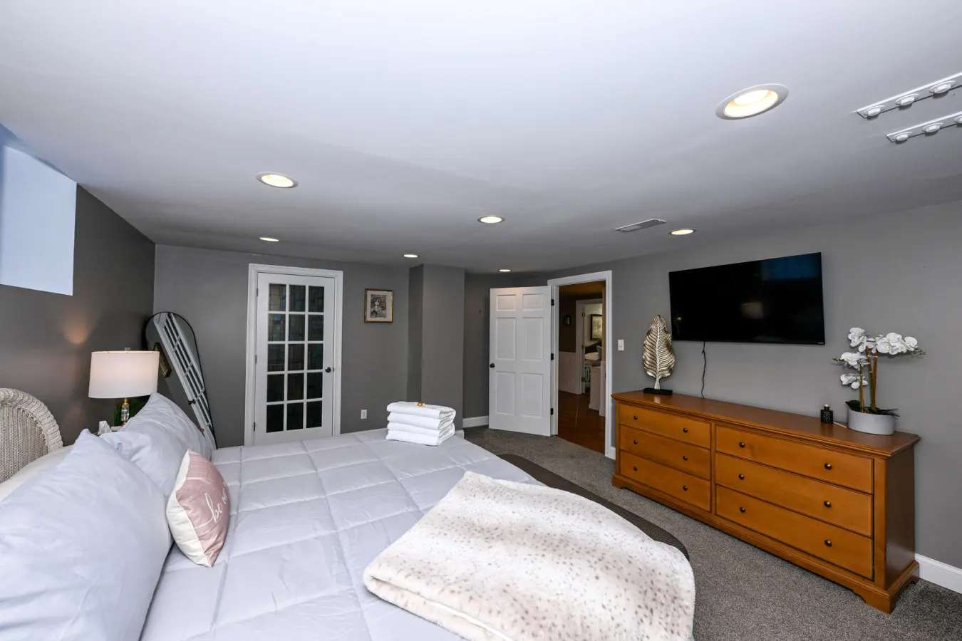 New! Beautiful 1903 Church in Bolivar Sleeps 10 20