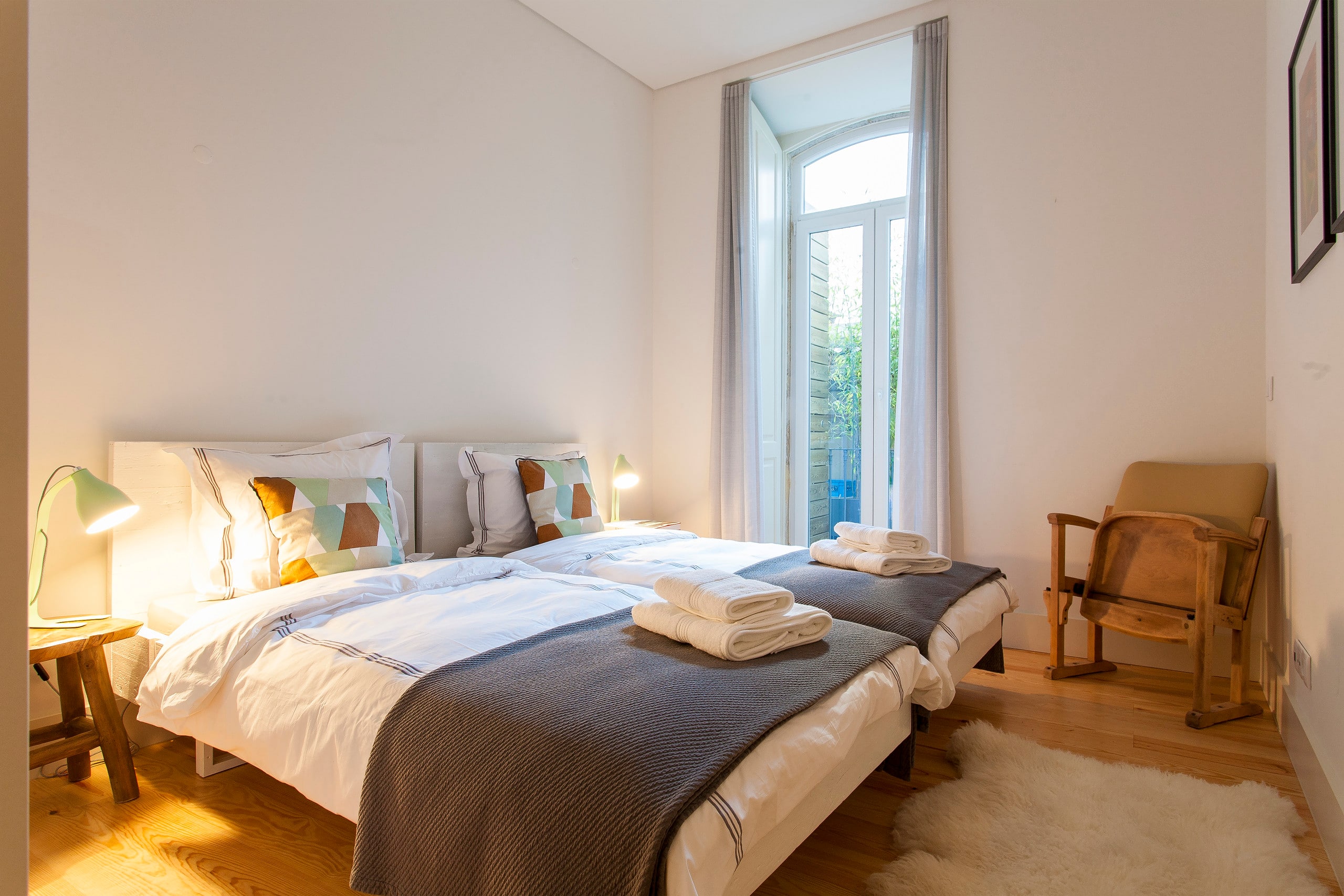Stylish nest Near Figueira Square 17