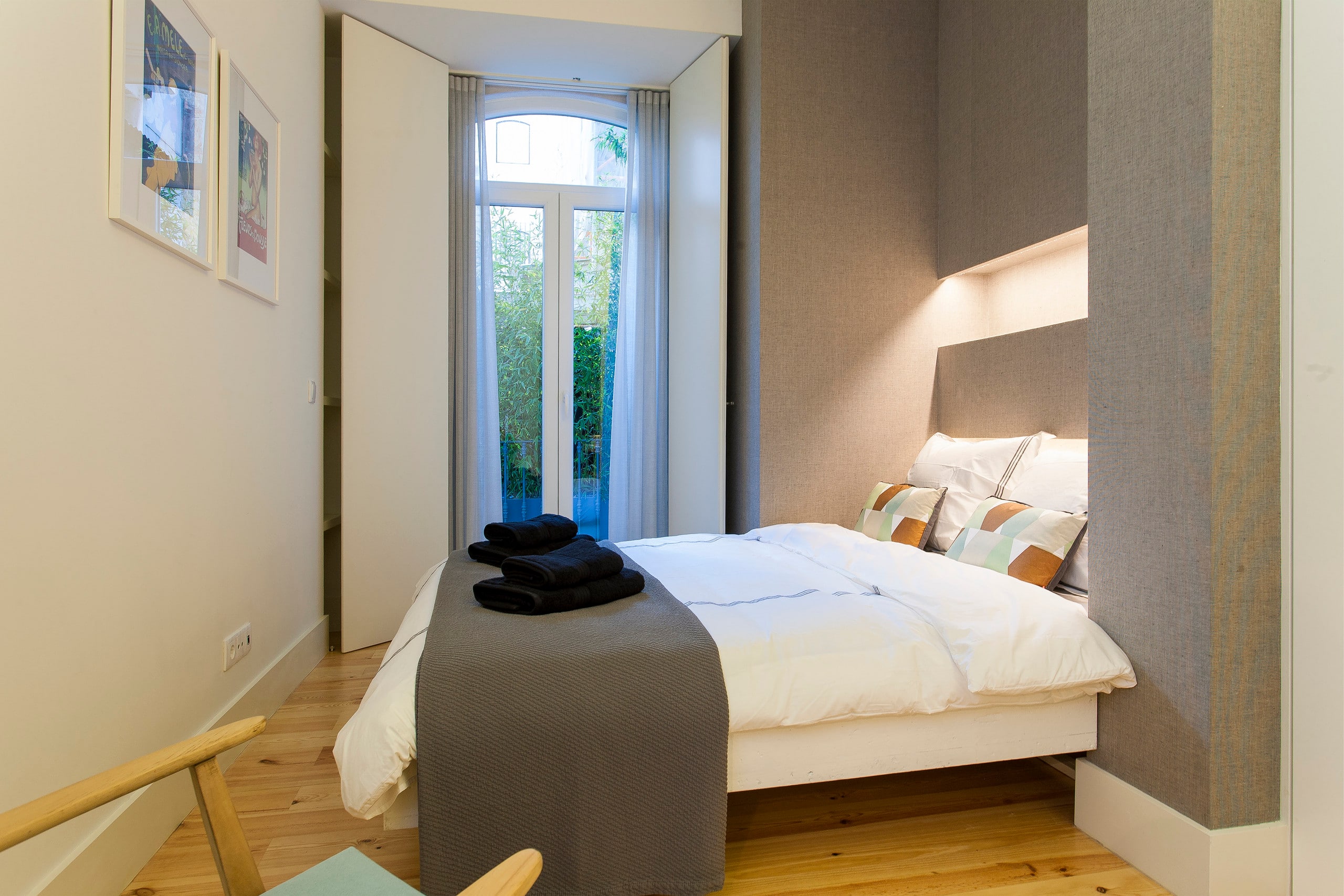 Stylish nest Near Figueira Square 16