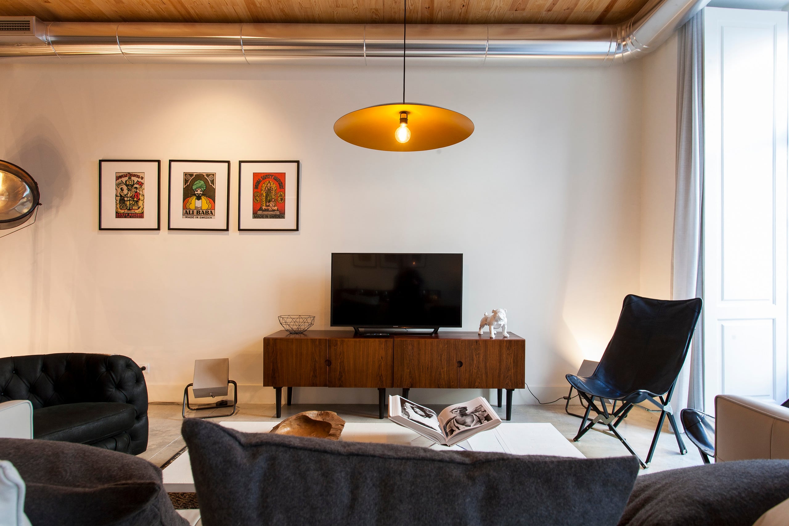 Stylish nest Near Figueira Square 9