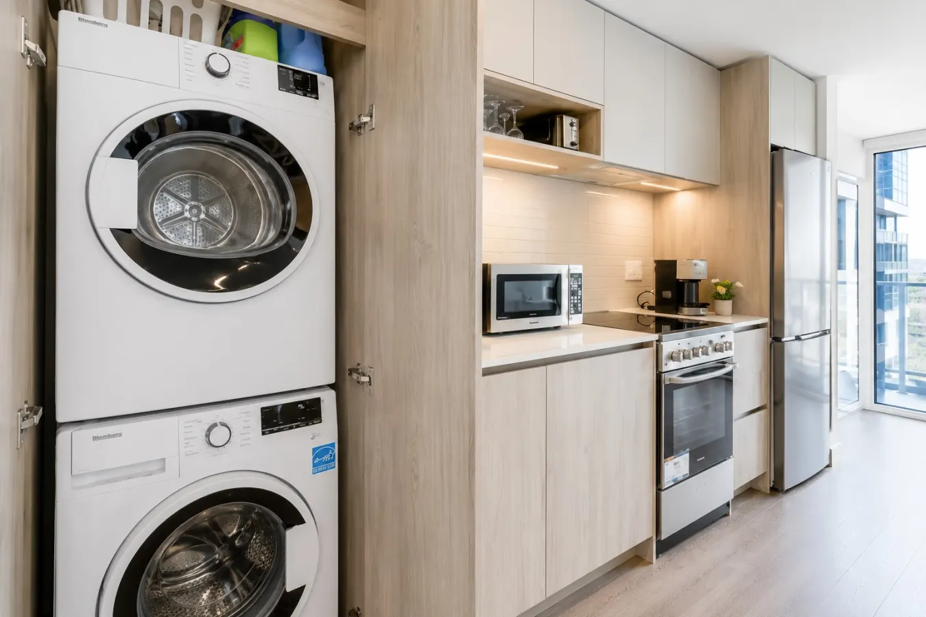Premium 1BR Retreat King Bed GYM Sterling Rd 17