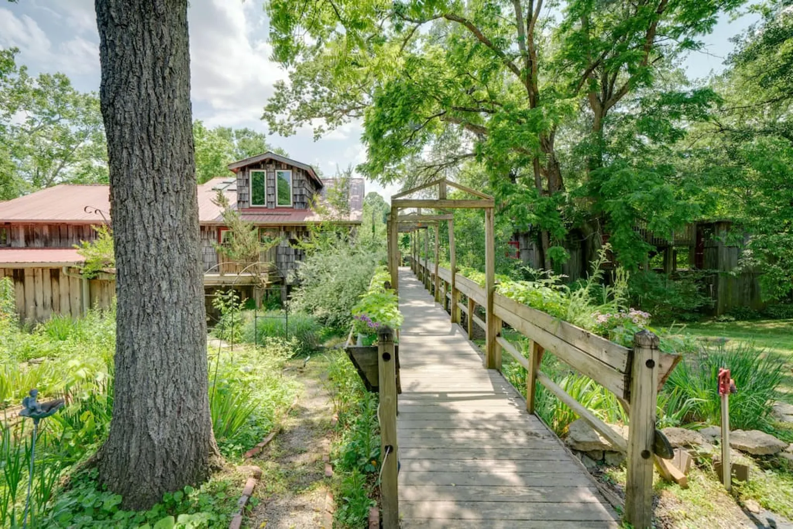 Stunning Treehouse Mansion 2
