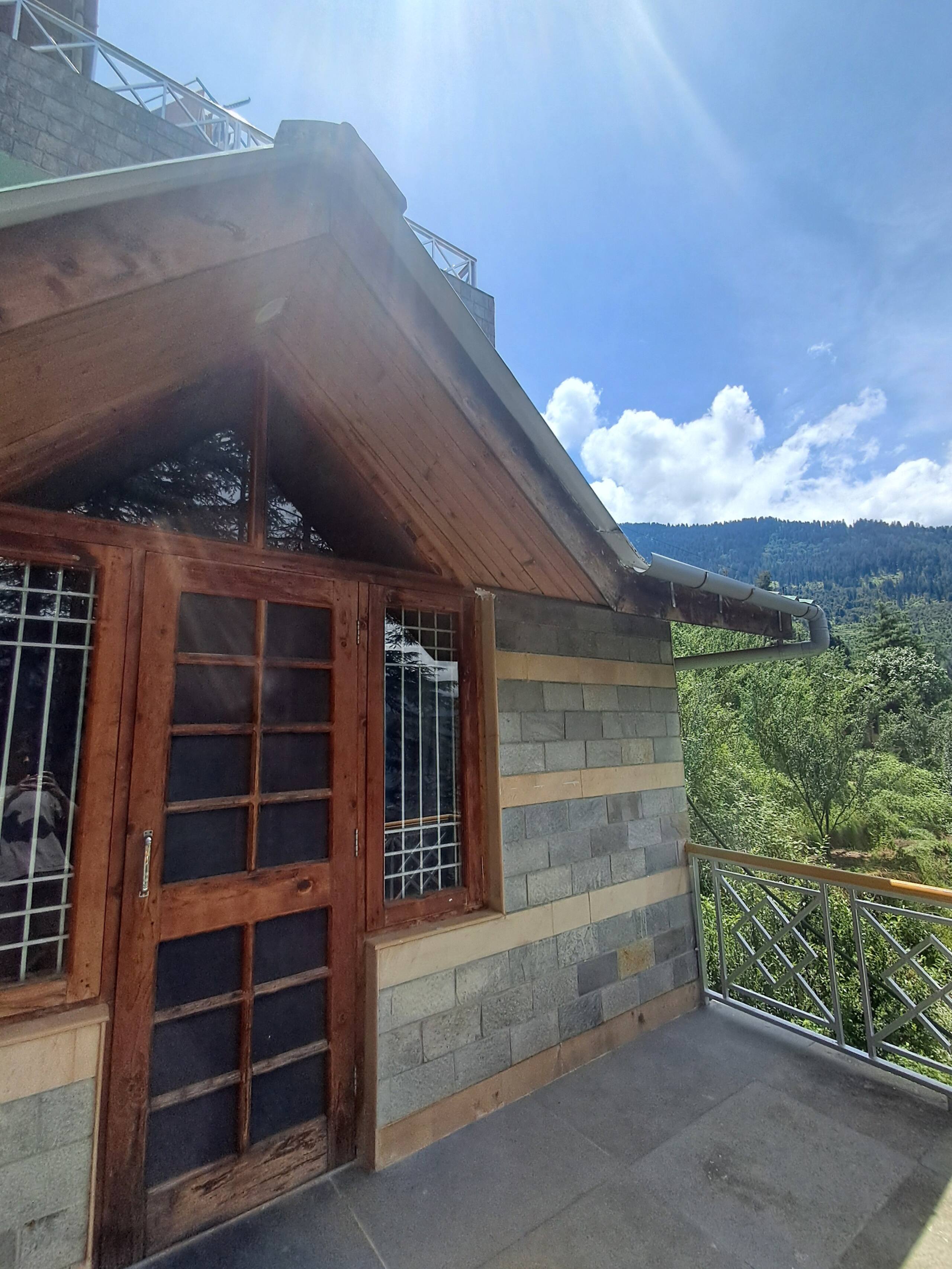 Shantiloka - 2bhk in the Himalayas 35