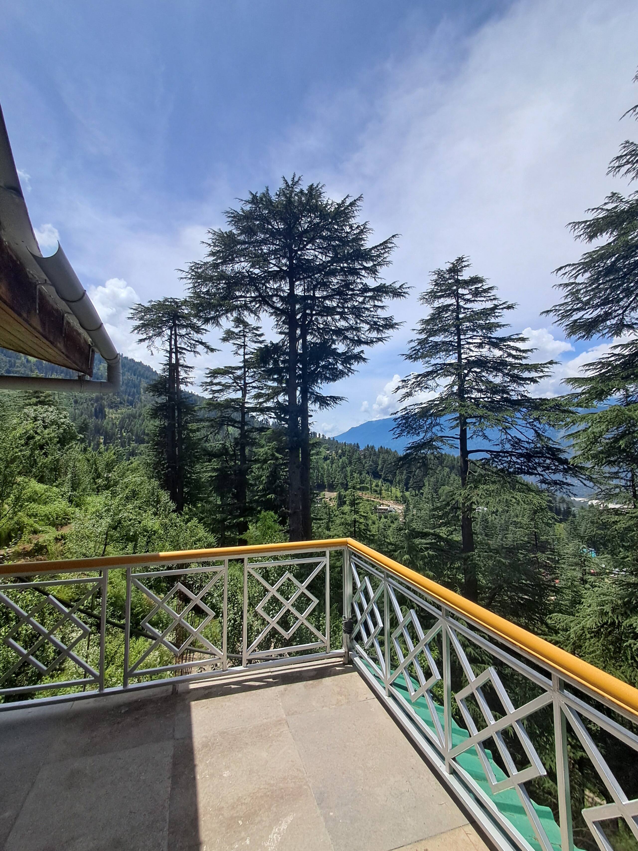Shantiloka - 2bhk in the Himalayas 33