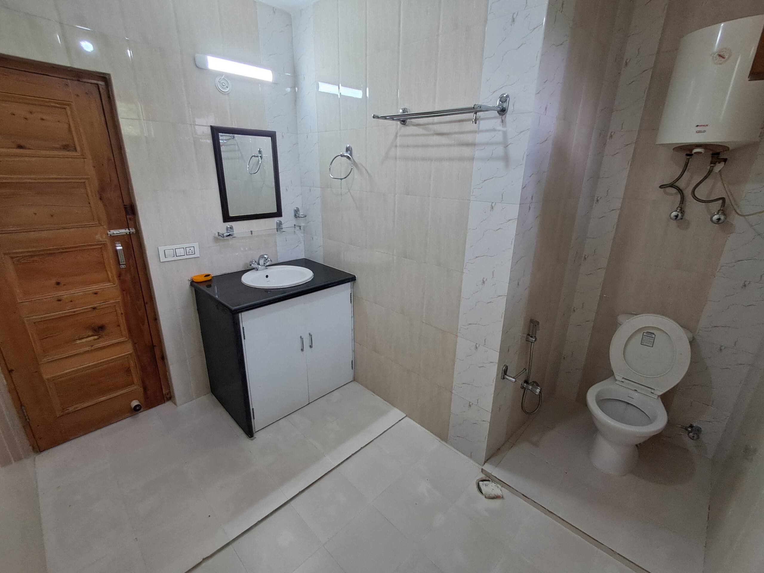 Shantiloka - 2bhk in the Himalayas 26