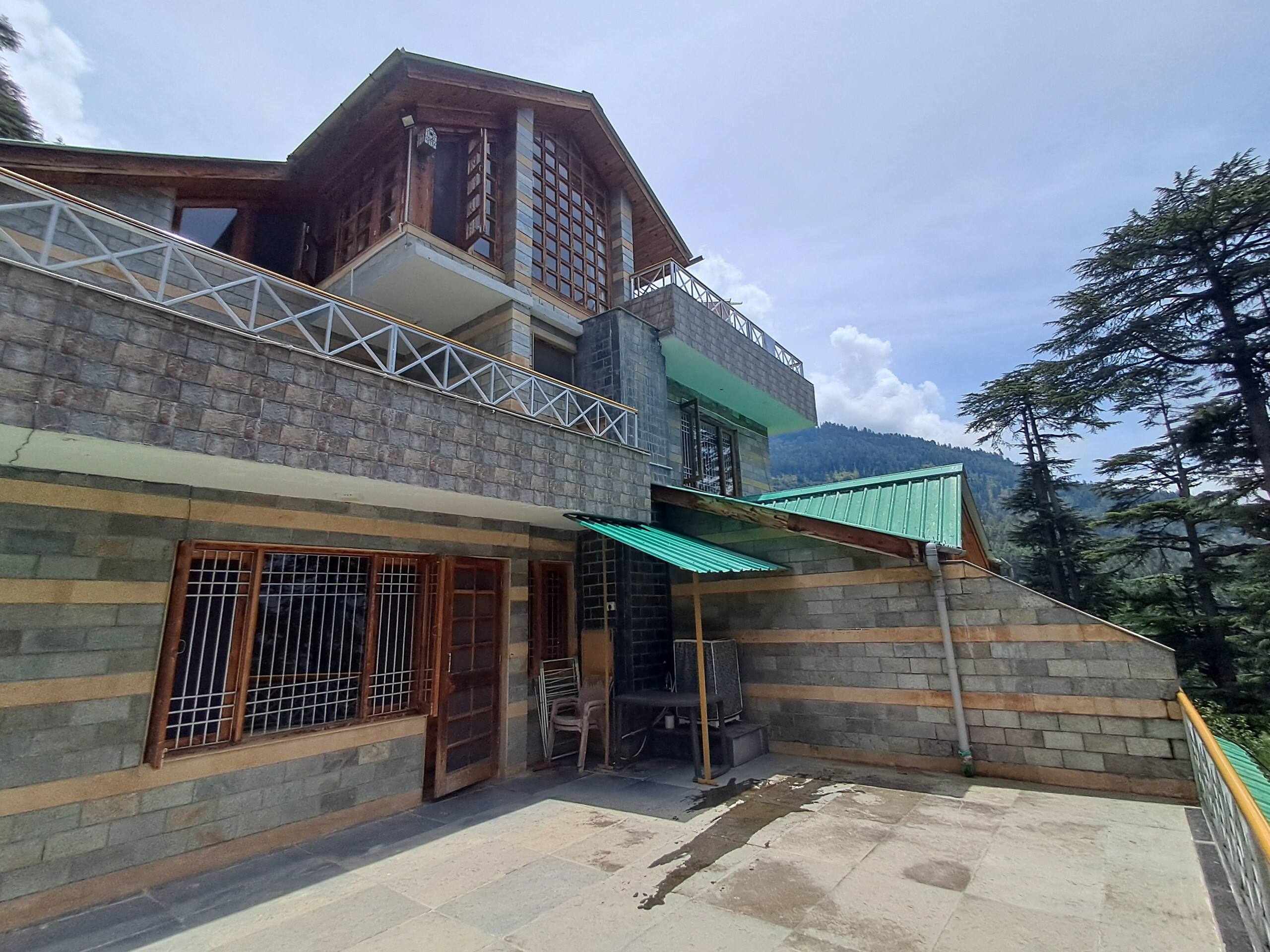 Shantiloka - 2bhk in the Himalayas 36