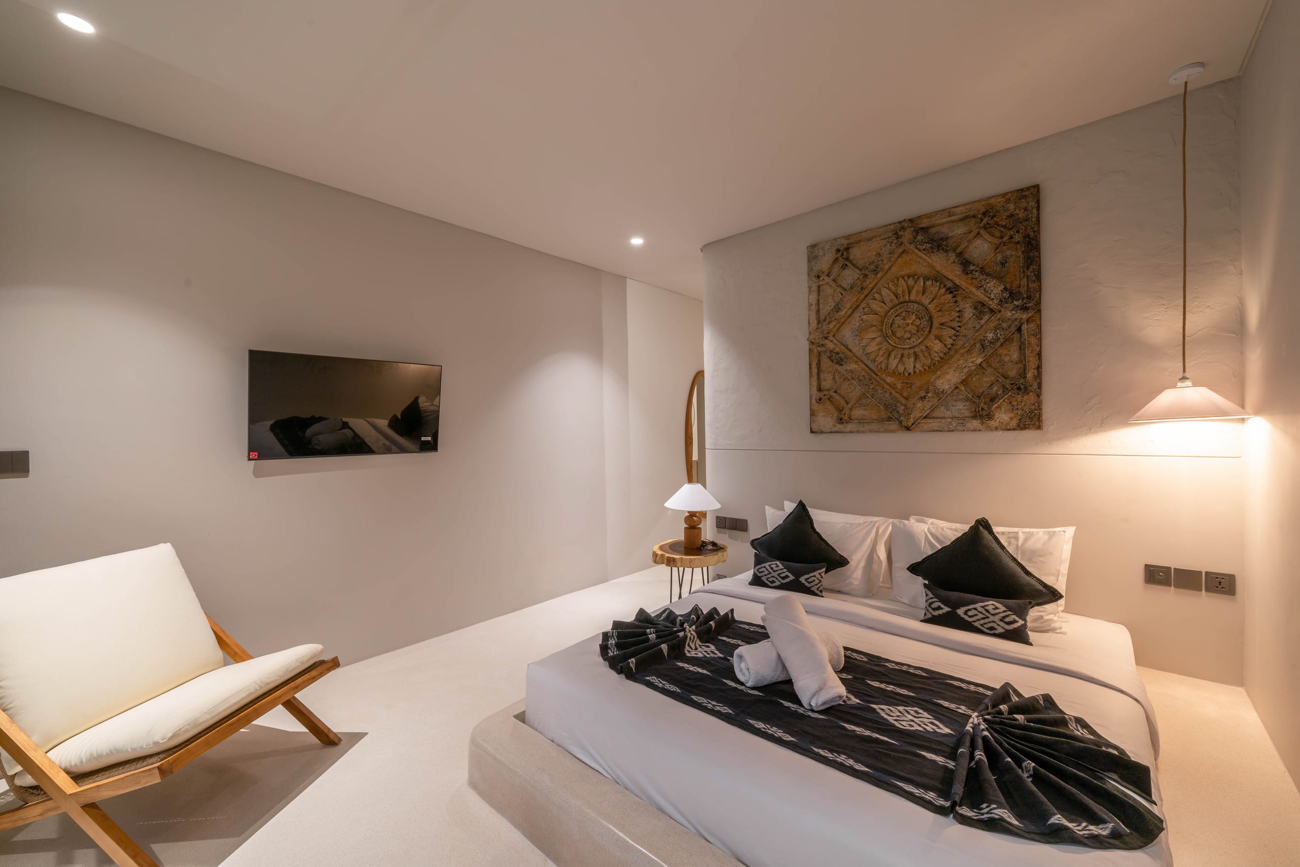 Berawa Breeze: Chic 4BR Beachside Oasis with Sauna 30