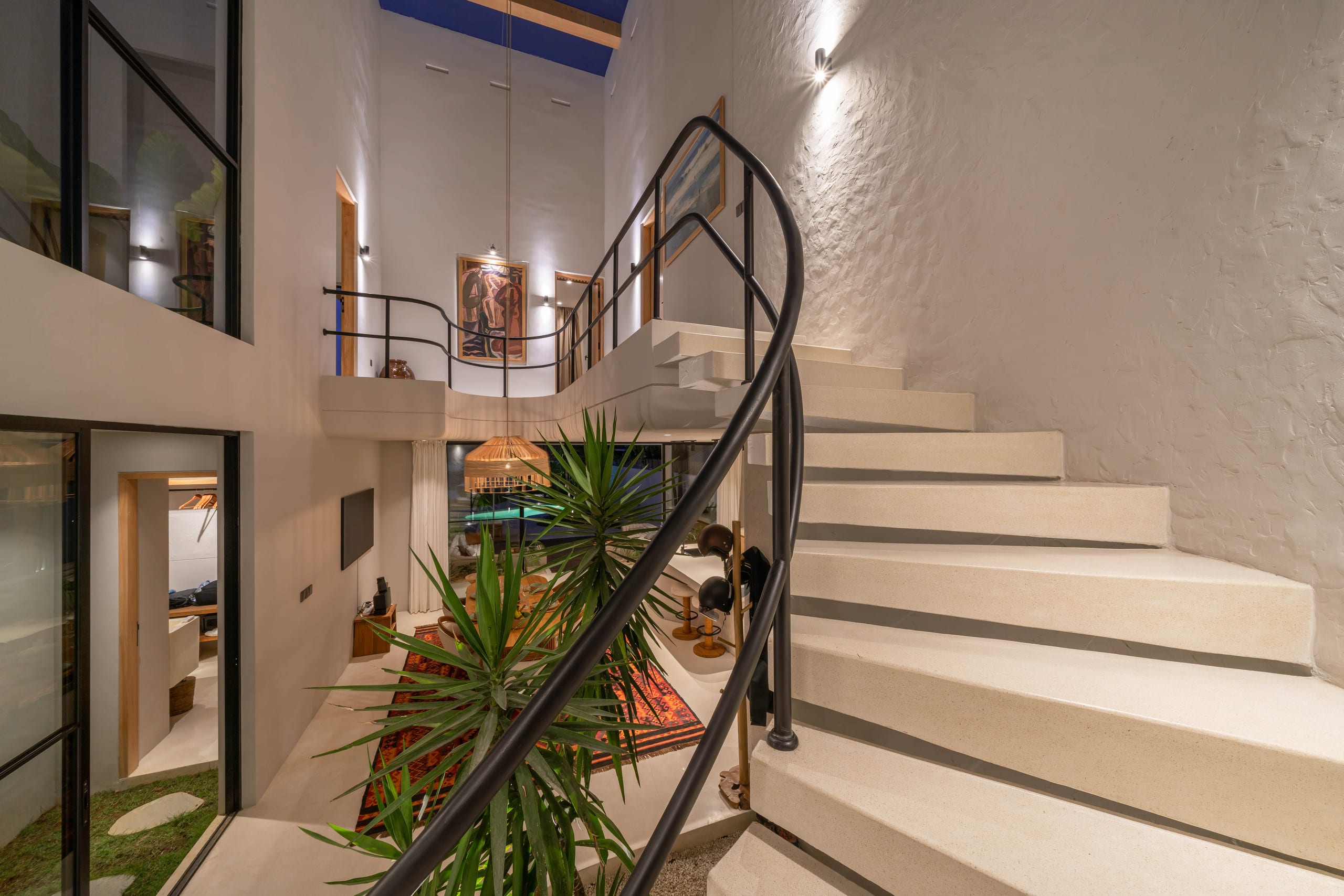 Berawa Breeze: Chic 4BR Beachside Oasis with Sauna 12