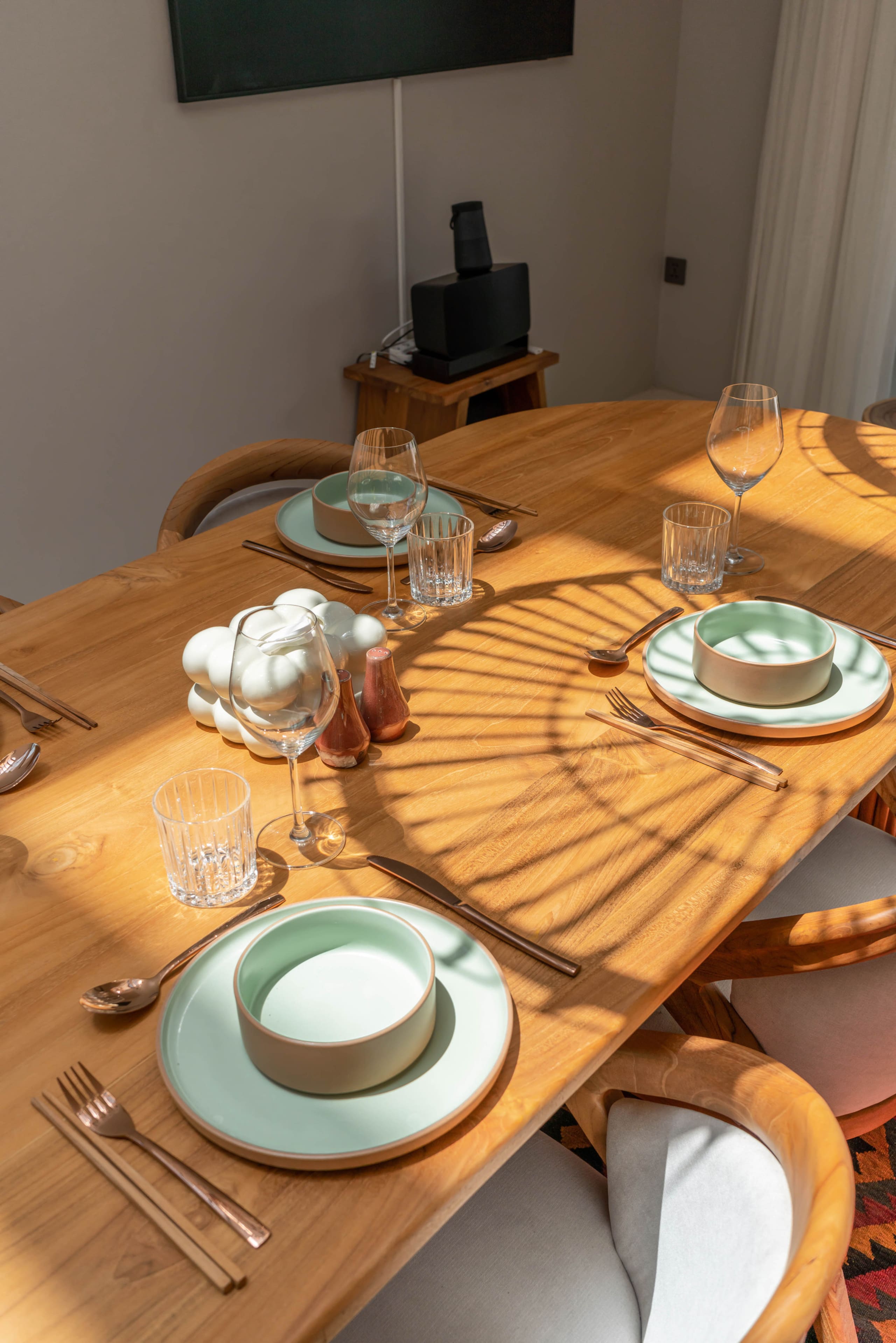 Berawa Breeze: Chic 4BR Beachside Oasis with Sauna 25