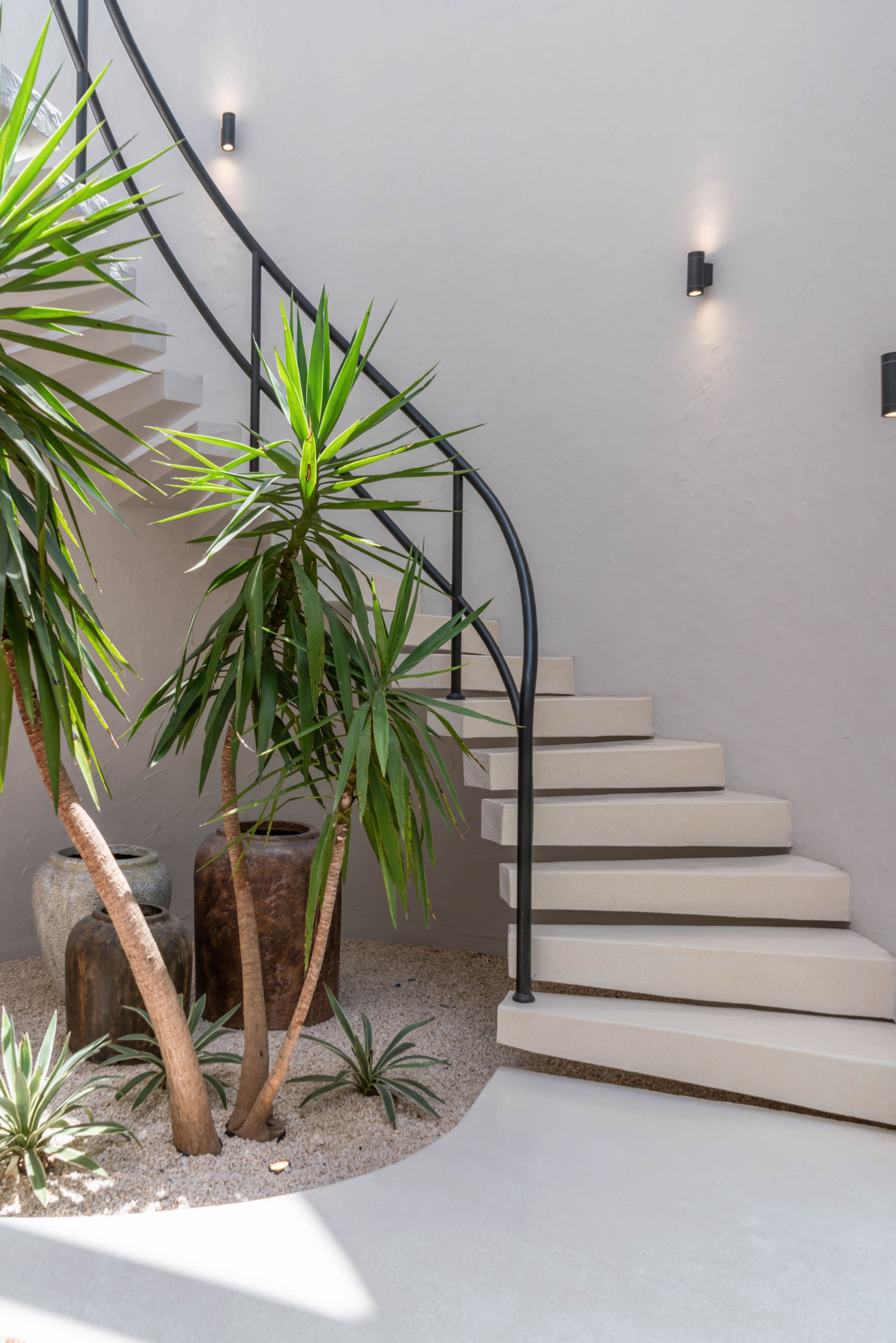 Berawa Breeze: Chic 4BR Beachside Oasis with Sauna 13