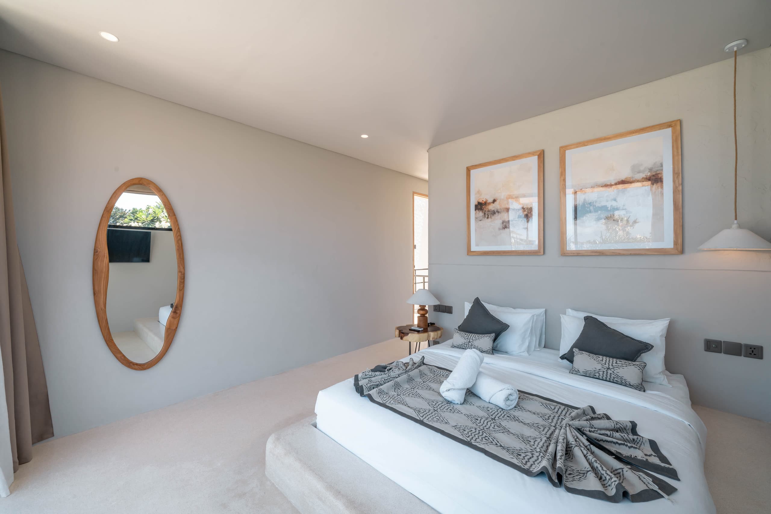 Berawa Breeze: Chic 4BR Beachside Oasis with Sauna 40