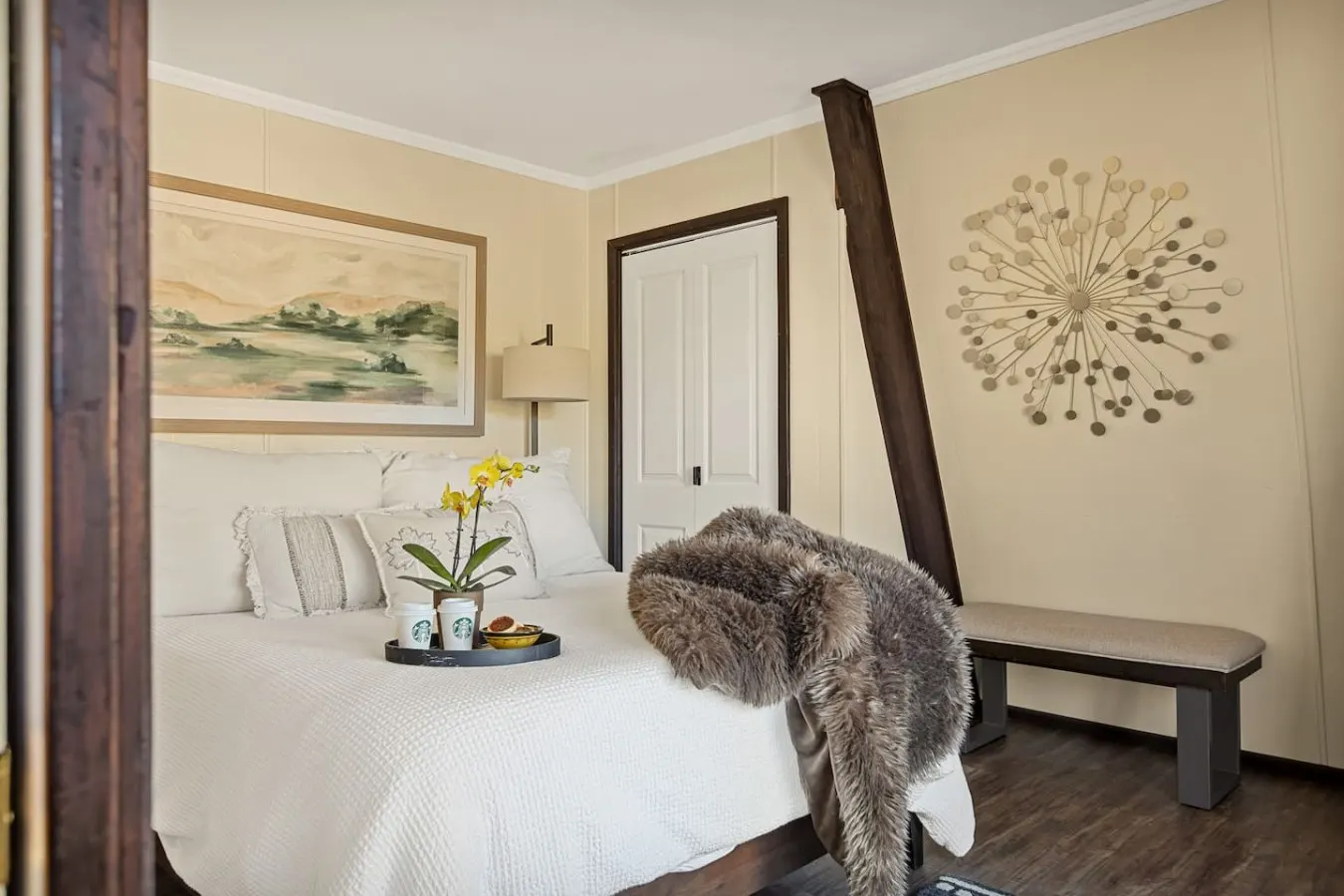 *NEW* Larks Modern Nest Near Lake, Spa & Arcade 17