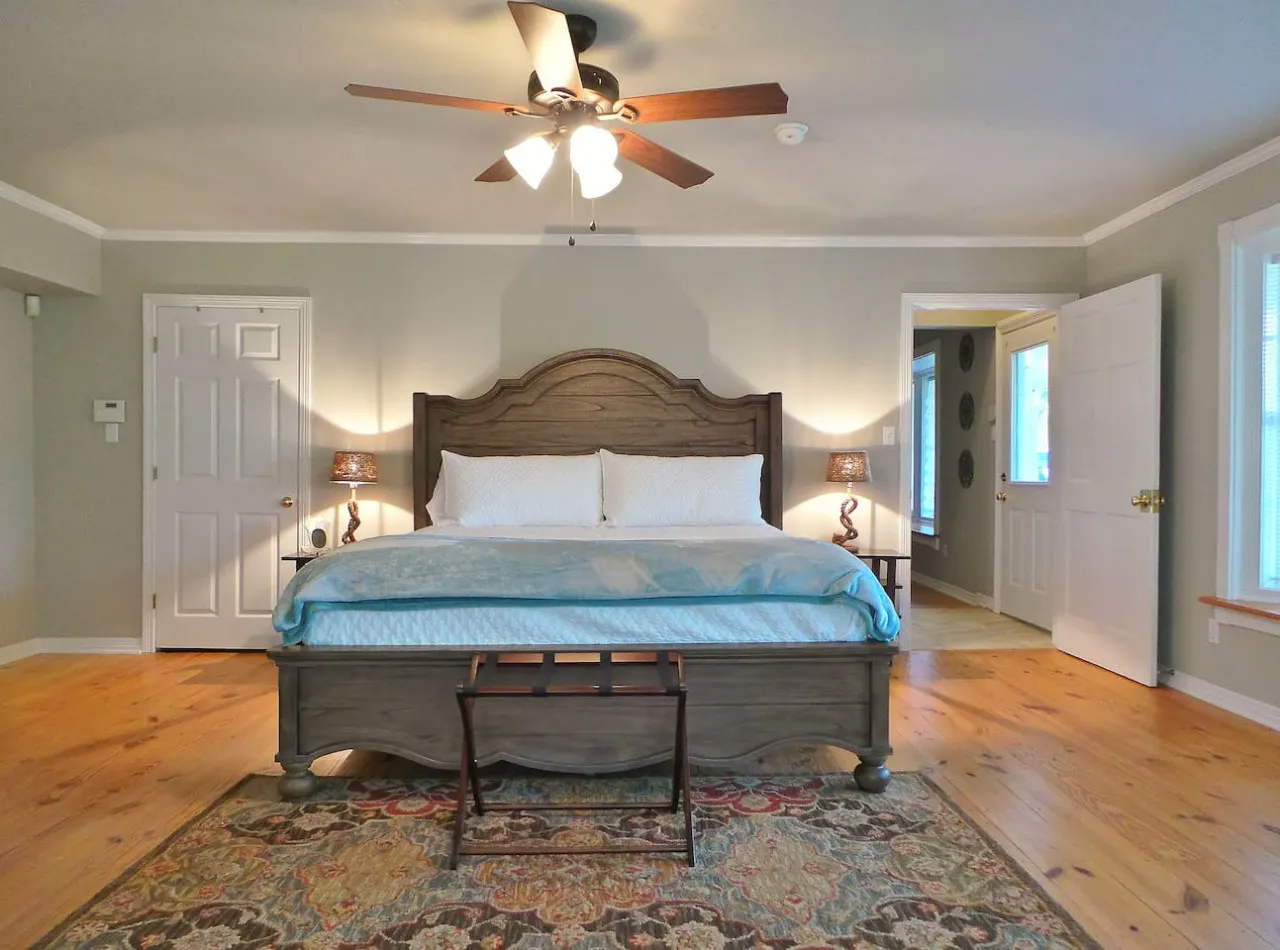Rambling Ranch: Space & Charm 11
