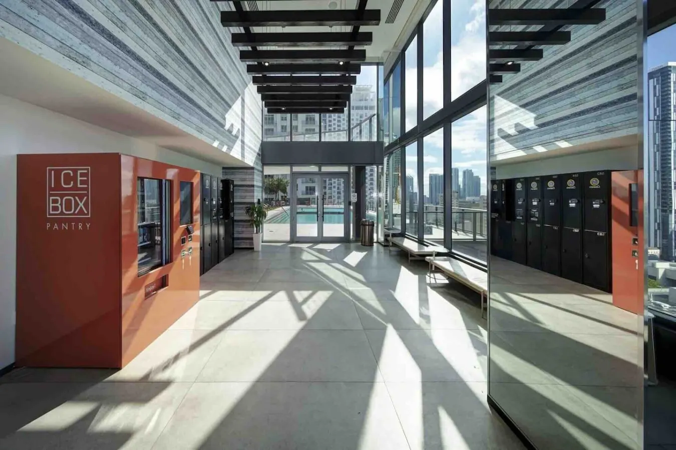 Superb Unit with priceless location and amenities 16