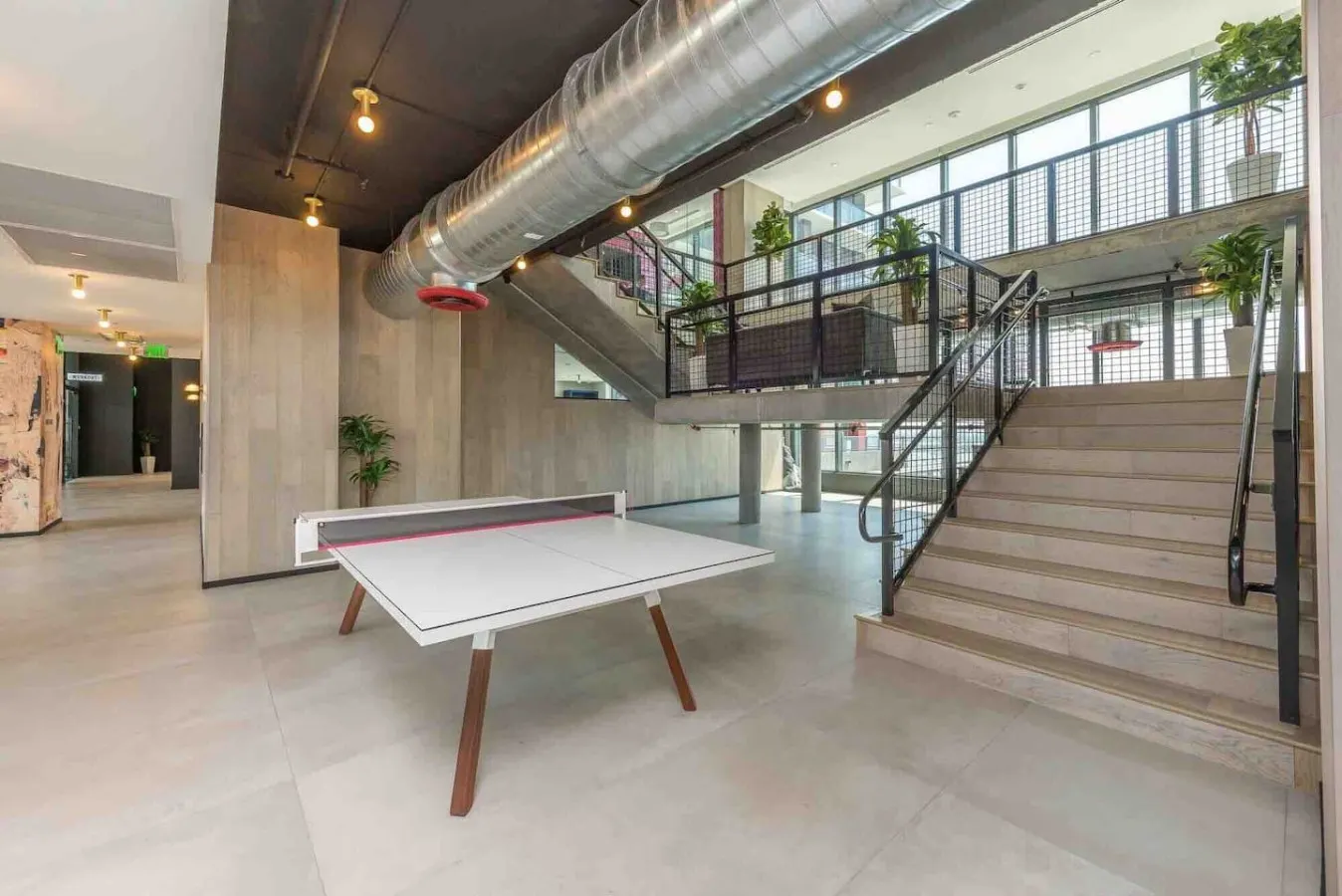 Superb Unit with priceless location and amenities 20