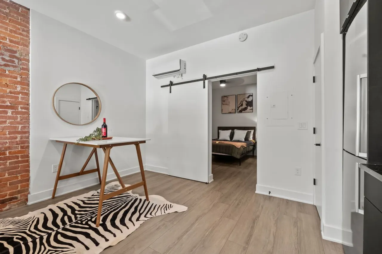 Modern Escape at Franklin Park! 17
