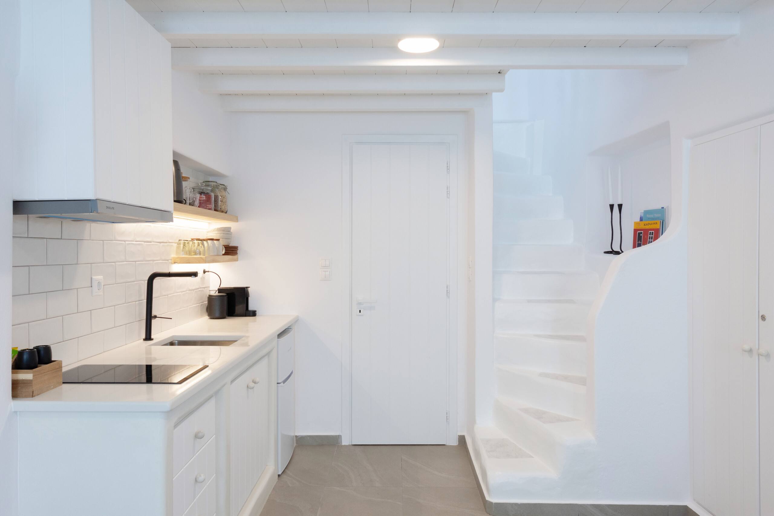 Skepi Two-Story Elegant House | Mykonos Town 6
