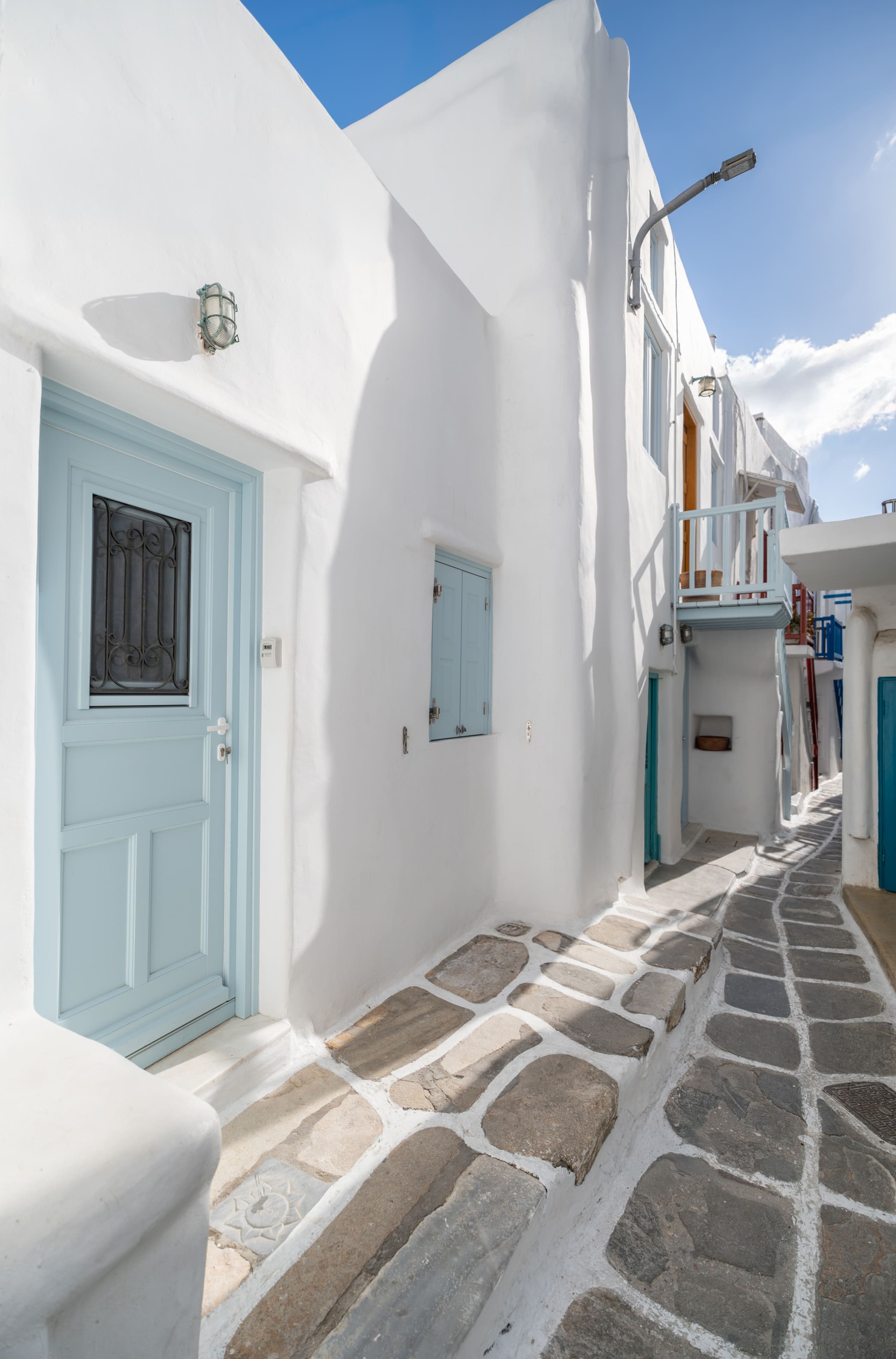 Skepi Two-Story Elegant House | Mykonos Town 16